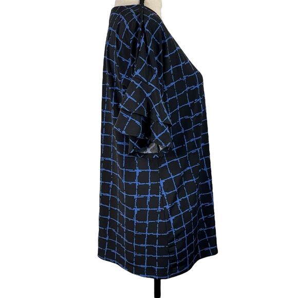 Christopher & Banks Large Top Geometric Stretch Short Ruffled Sleeve Round Neck - Picture 4 of 9